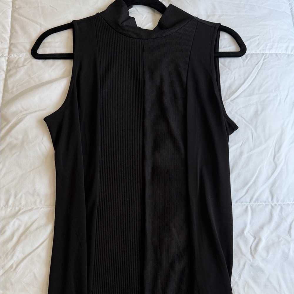 Worthington Elegant Black Sleeveless Blouse - Picture 3 of 4